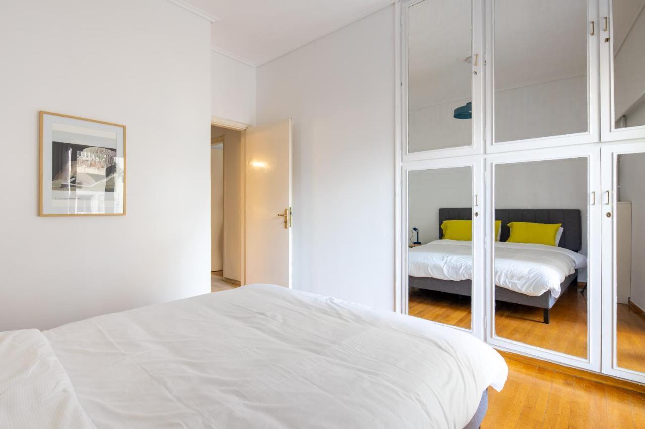 Spacious Downtown Apartment *